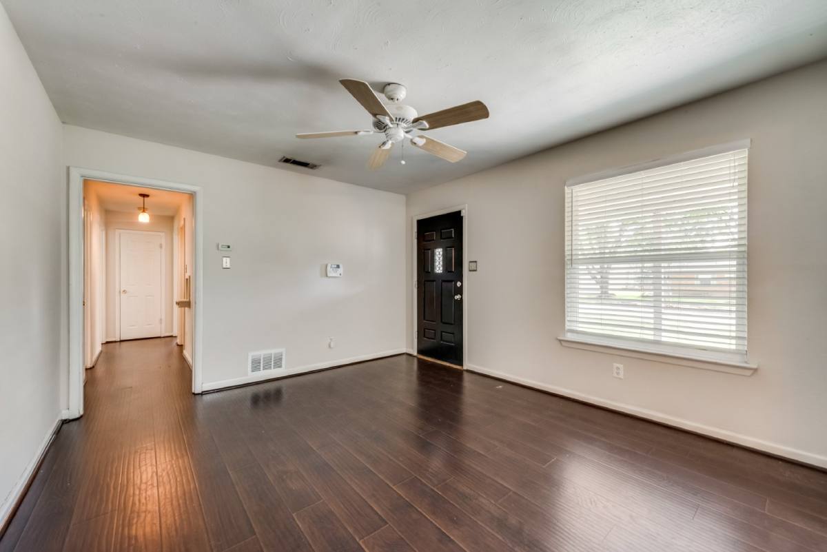 House for rent at 438 Daniel St, Richardson, TX 75080