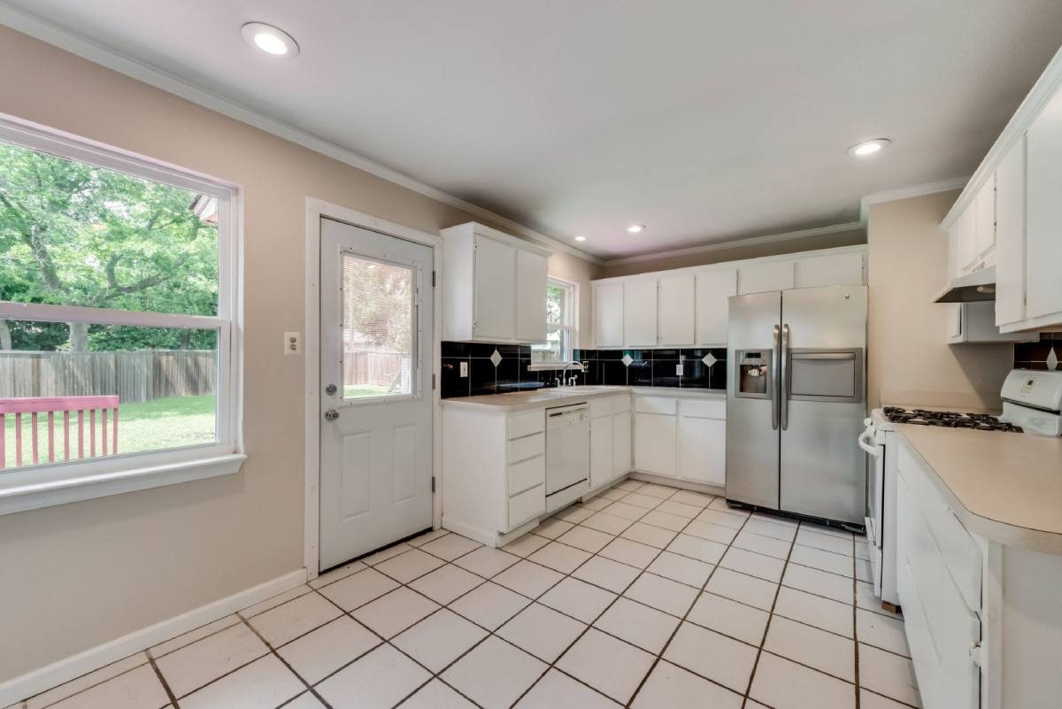 House for rent at 438 Daniel St, Richardson, TX 75080