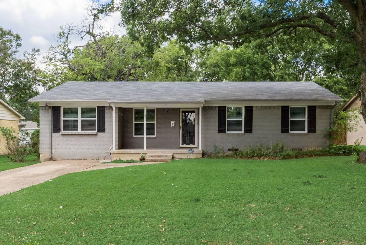 House for rent at 438 Daniel St, Richardson, TX 75080