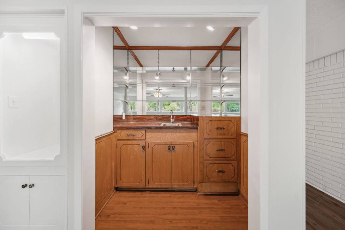 Apartment for rent at 2019 N Thompson St #A, Conroe, TX 77301