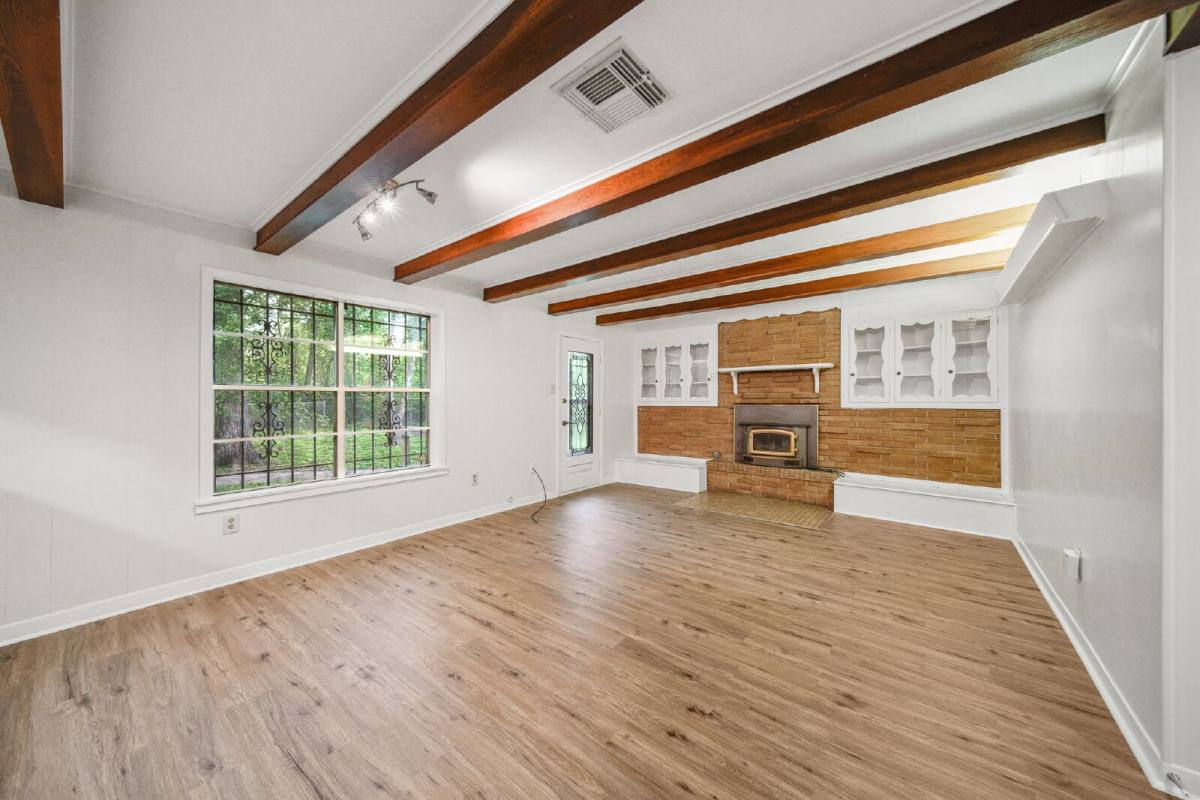 Apartment for rent at 2019 N Thompson St #A, Conroe, TX 77301