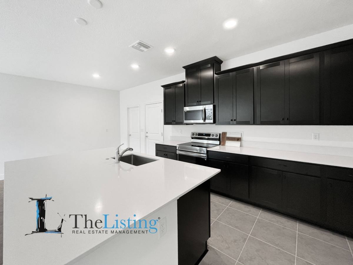 Townhouse for rent at 3875 Knotty Pine St, Saint Cloud, FL 34772