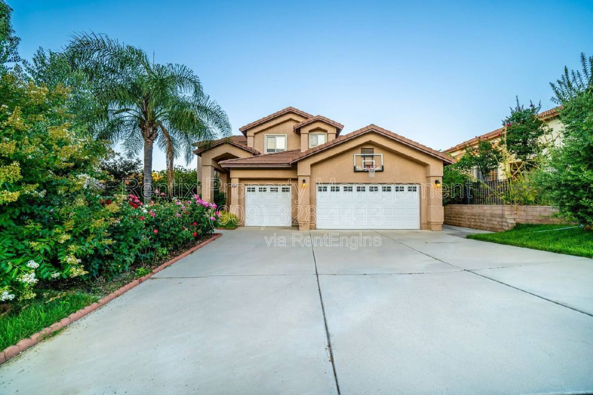 House for rent at 3655 Shandin Dr, San Bernardino, CA 92407