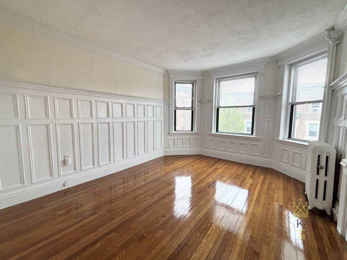 Apartment for rent at 1965 Commonwealth Ave #5, Brighton, MA 02135