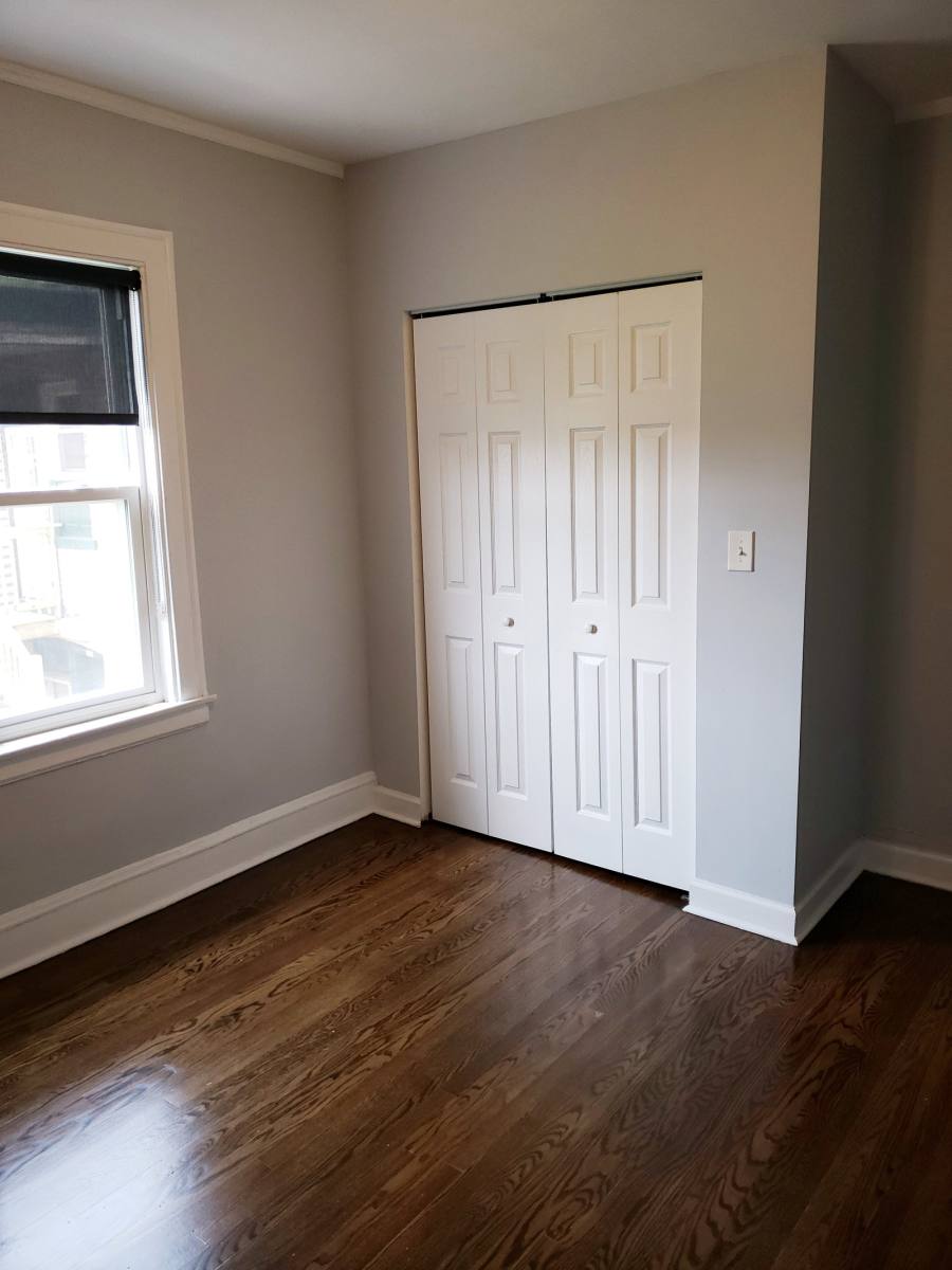 Apartment for rent at 3318 N Leclaire Ave #2S, Chicago, IL 60641