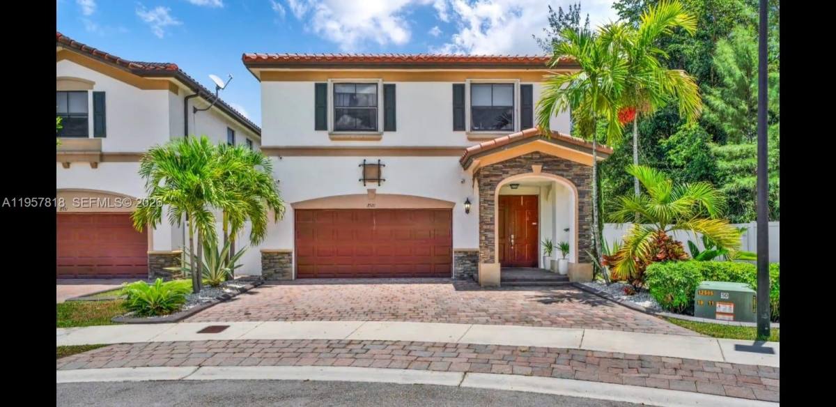 House for rent at 8521 W 33rd Ave, Hialeah, FL 33018