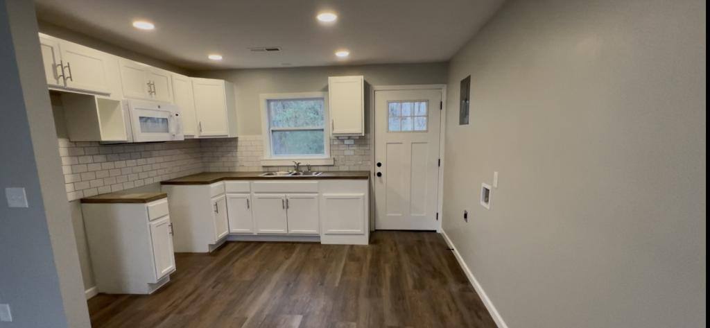 Apartment for rent at 309 Harrison St #9, Yadkinville, NC 27055