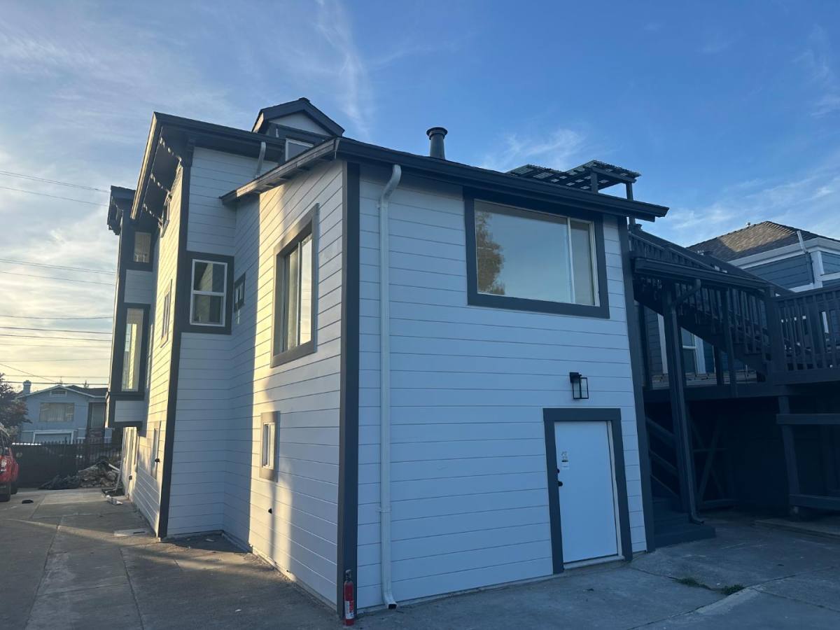 Apartment for rent at 3238 Adeline St #2, Emeryville, CA 94608