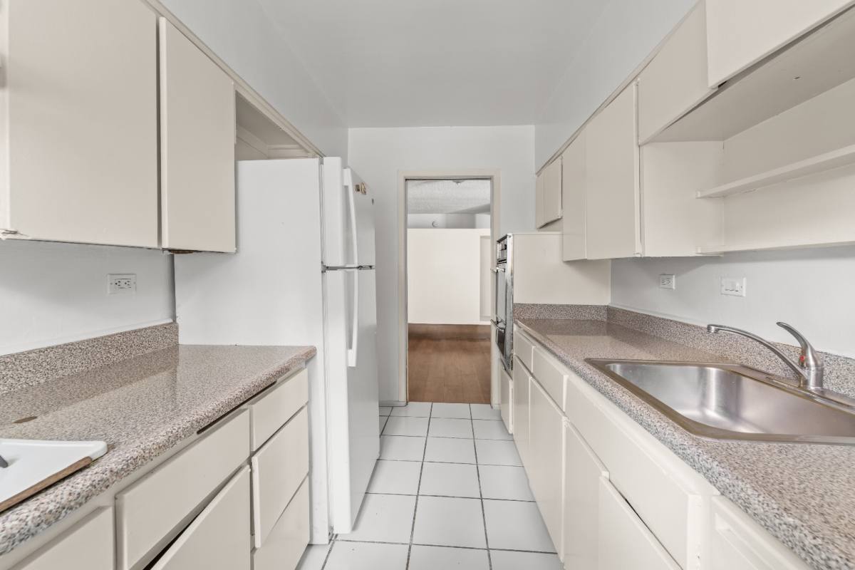 Apartment for rent at 691 Levering Ave #26, Los Angeles, CA 90024