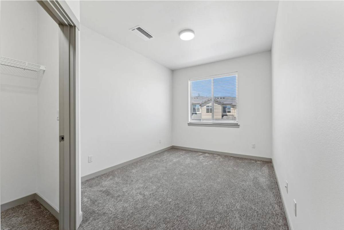 Townhouse for rent at Orchard Ridge Apartment Homes, 1809 Linwood St NW, Salem, OR 97304