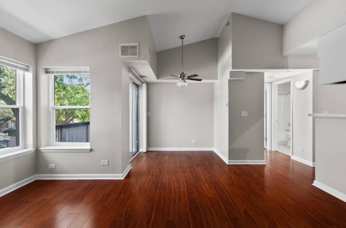 Apartment for rent at Ashton, 2400 S Goebbert Rd, Arlington Heights, IL 60005