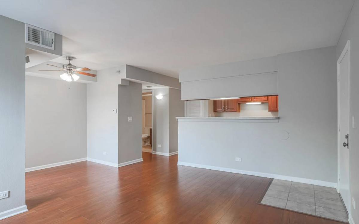 Apartment for rent at Ashton, 2400 S Goebbert Rd, Arlington Heights, IL 60005