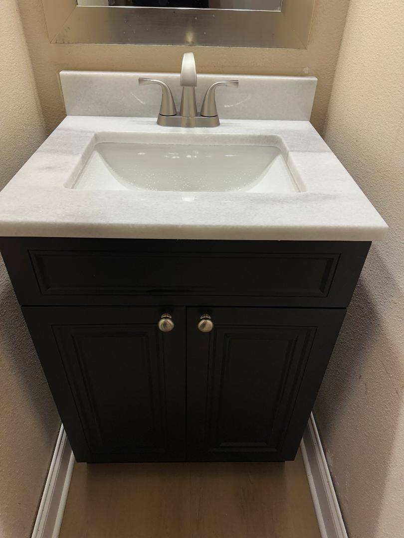 Townhouse for rent at 953 N 17th St, Milwaukee, WI 53233