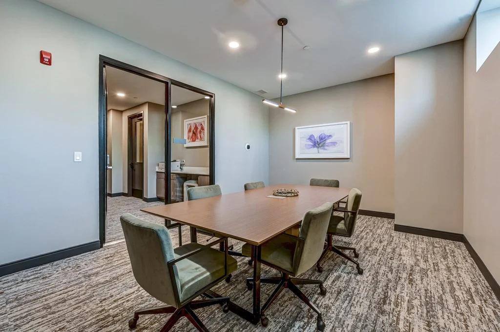 Apartment for rent at 464 Glenwood Ave, Glen Ellyn, IL 60137