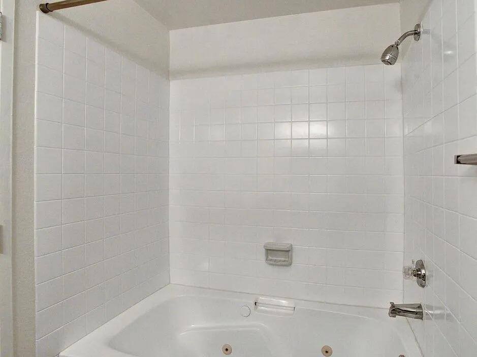 Apartment for rent at 4114 SE 174th Ave #1, Portland, OR 97236