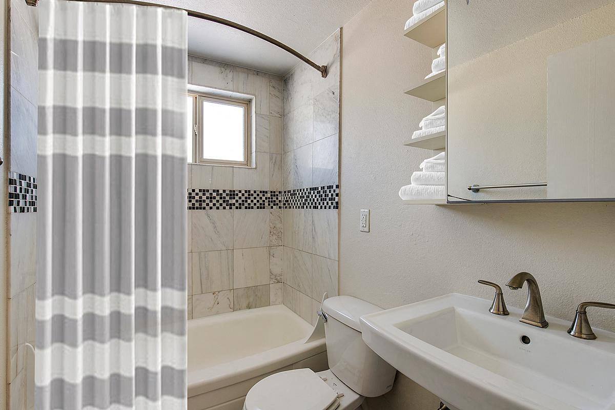 Apartment for rent at The Met, 1265 Emerson St, Denver, CO 80218