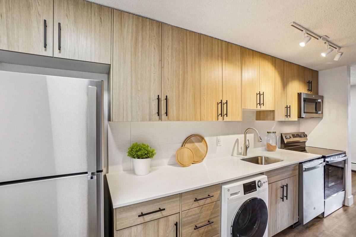 Apartment for rent at Washington Plaza, 534 N Washington St #305, Denver, CO 80203