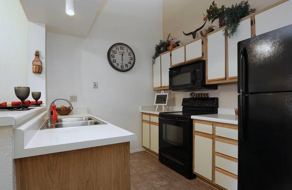 Apartment for rent at Emerald Pointe, 201 S Camino Seco, Tucson, AZ 85710