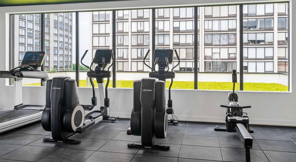 Townhouse for rent at 5440 N Sheridan Rd #421, Chicago, IL 60640