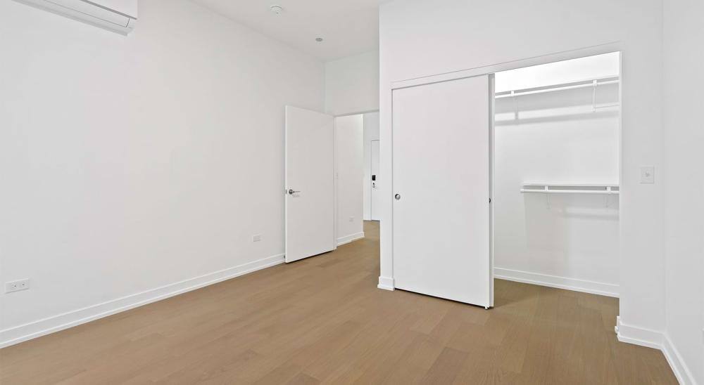 Townhouse for rent at 5440 N Sheridan Rd #421, Chicago, IL 60640