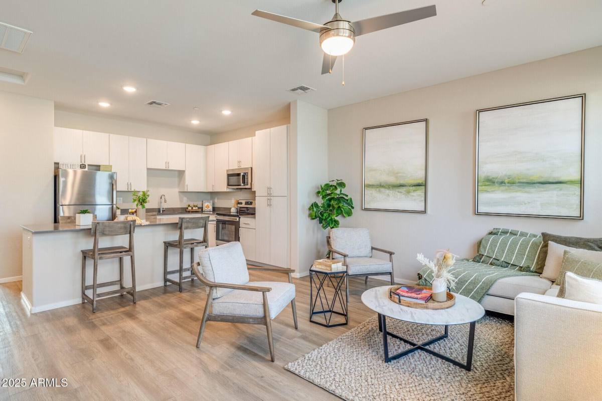 Townhouse for rent at 16830 N 141th Ave, Surprise, AZ 85374