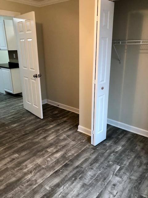 Apartment for rent at 839 W Cornelia Ave, Chicago, IL 60657