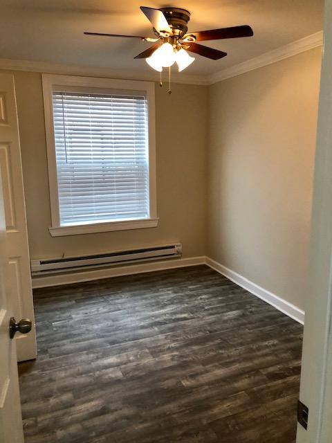 Apartment for rent at 839 W Cornelia Ave, Chicago, IL 60657