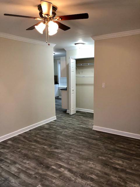 Apartment for rent at 839 W Cornelia Ave, Chicago, IL 60657