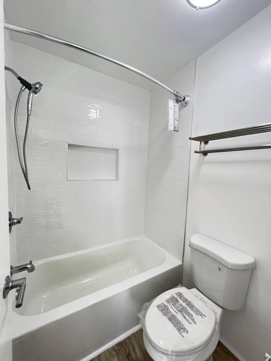 Apartment for rent at 333 Vernon Ave #7, Venice, CA 90291