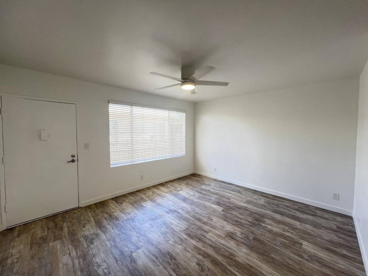 Apartment for rent at 333 Vernon Ave #7, Venice, CA 90291