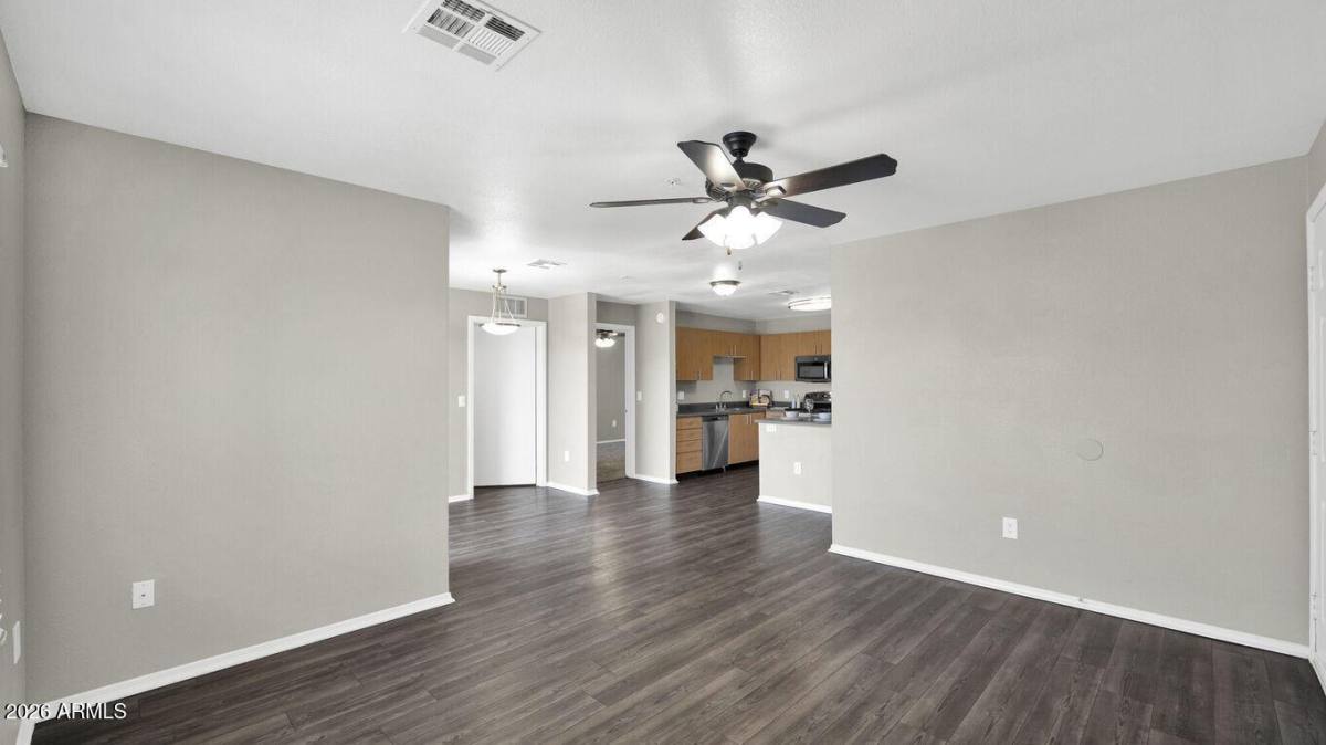 Apartment for rent at 5611 S 32nd St, Phoenix, AZ 85040
