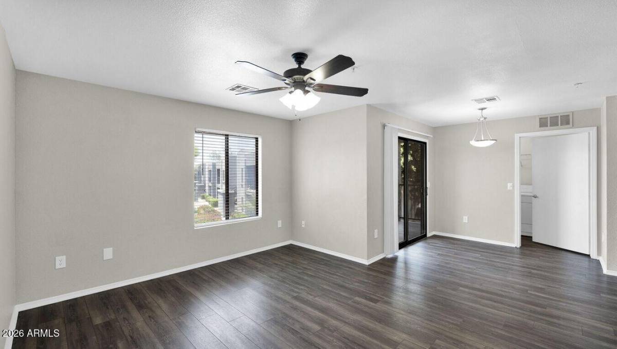 Apartment for rent at 5611 S 32nd St, Phoenix, AZ 85040