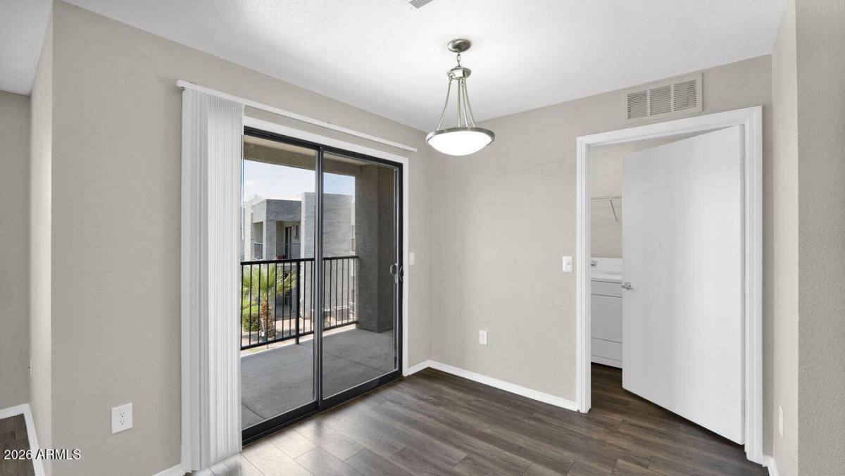 Apartment for rent at 5611 S 32nd St, Phoenix, AZ 85040