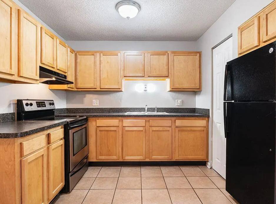 Apartment for rent at Abbey Run, 3355 W Alexis Rd, Toledo, OH 43623