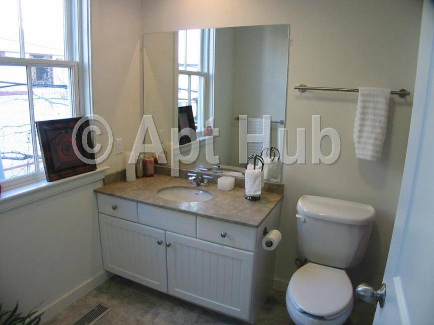 Townhouse for rent at 110 Second St #U1, Cambridge, MA 02141