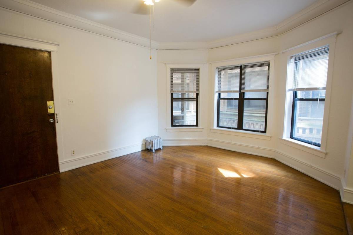 Apartment for rent at 5474 S Hyde Park Blvd, Chicago, IL 60615