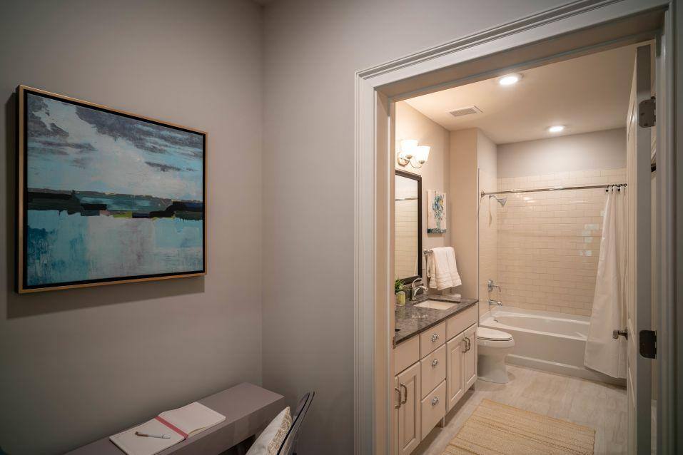 Apartment for rent at 511 Queens Rd, Charlotte, NC 28207