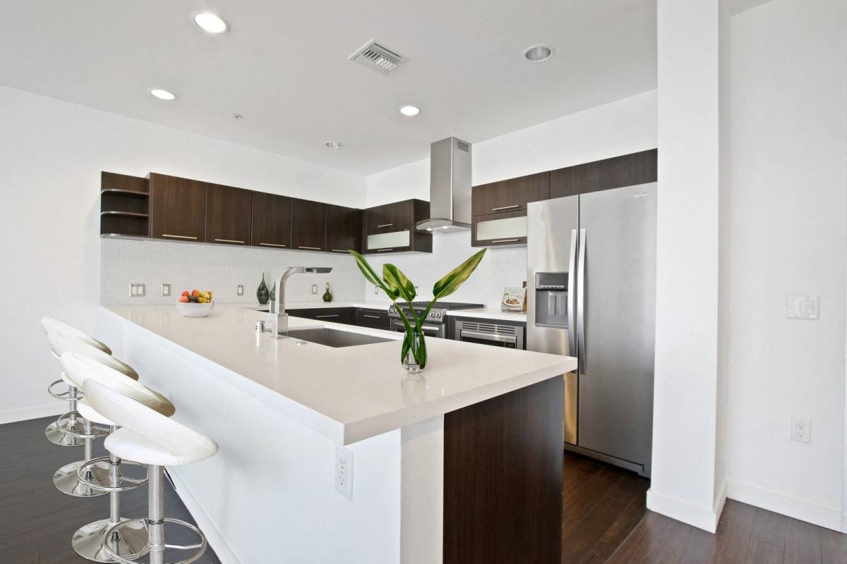 Apartment for rent at 13365 W Washington Blvd #202, Los Angeles, CA 90066