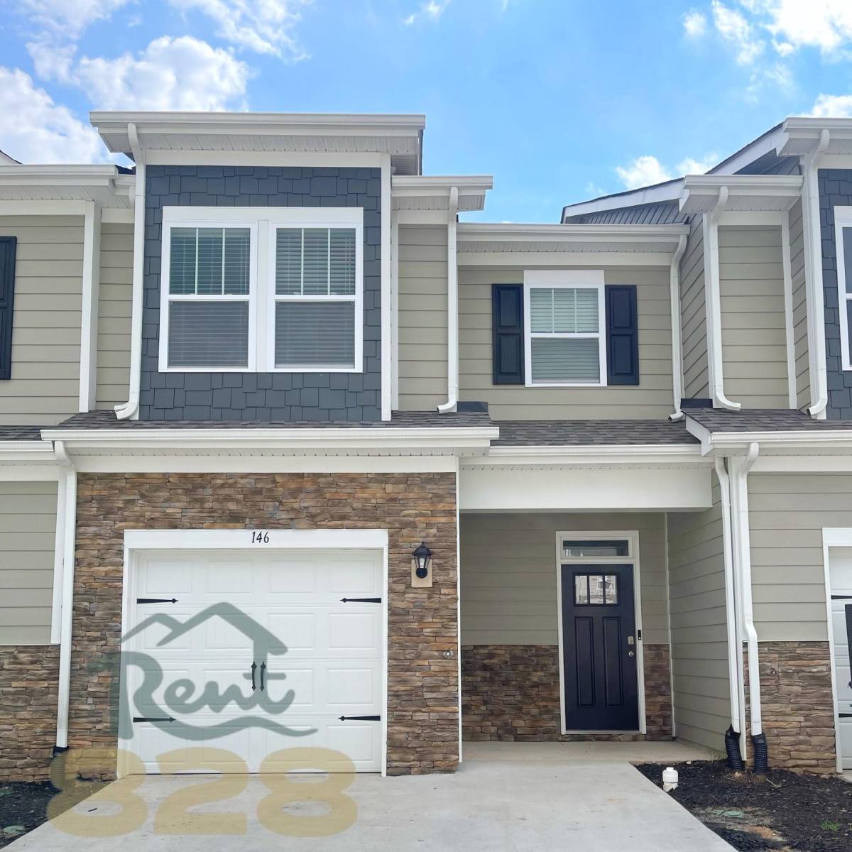 Townhouse for rent at 146 Creekview Rd #1, Hendersonville, NC 28791