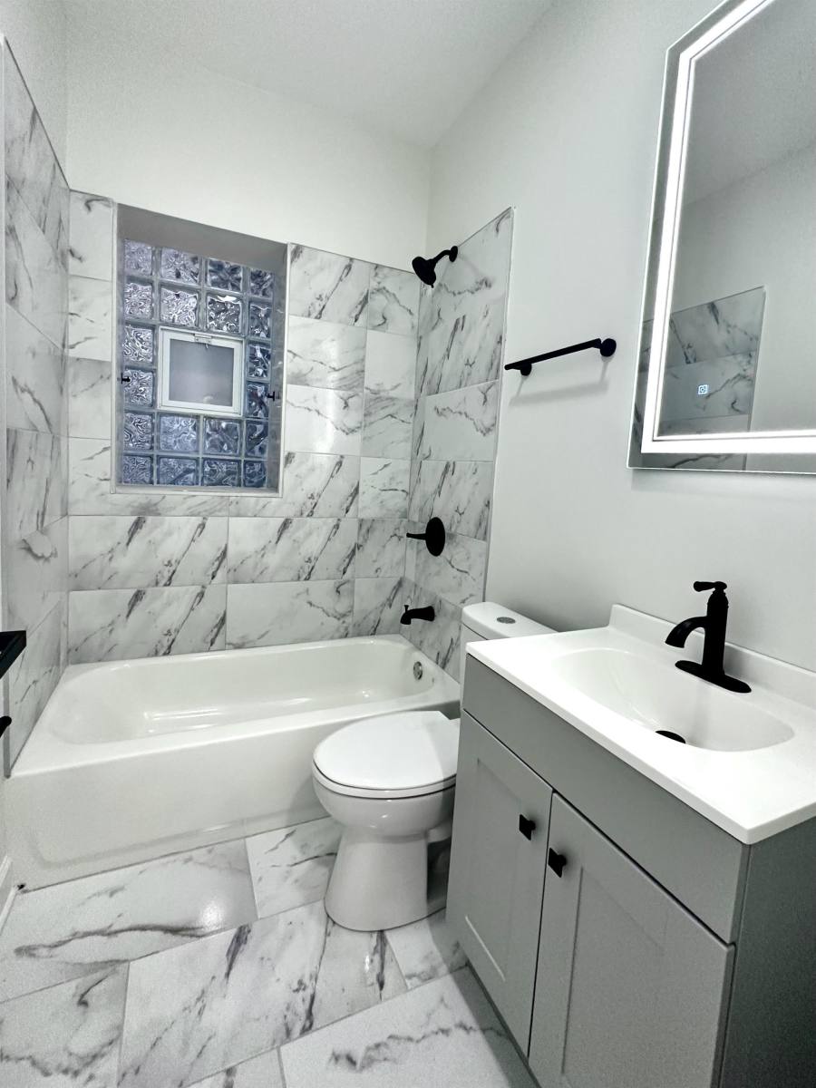 Condo for rent at 2946 N Rockwell St, Chicago, IL 60618