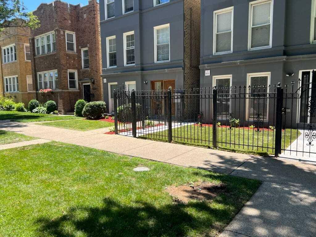 Condo for rent at 2946 N Rockwell St, Chicago, IL 60618