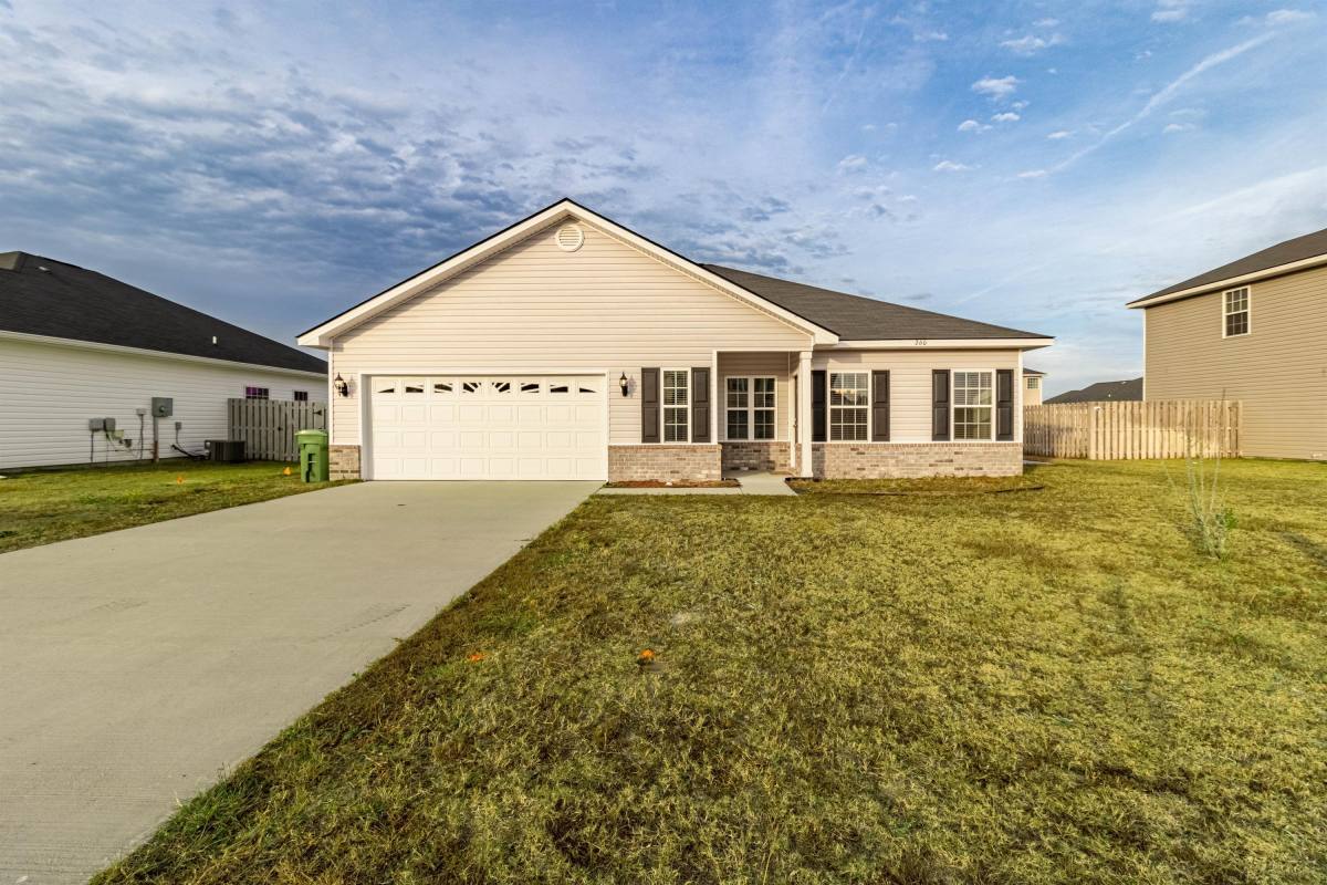 House for rent at 260 Rutledge Dr, Hinesville, GA 31313
