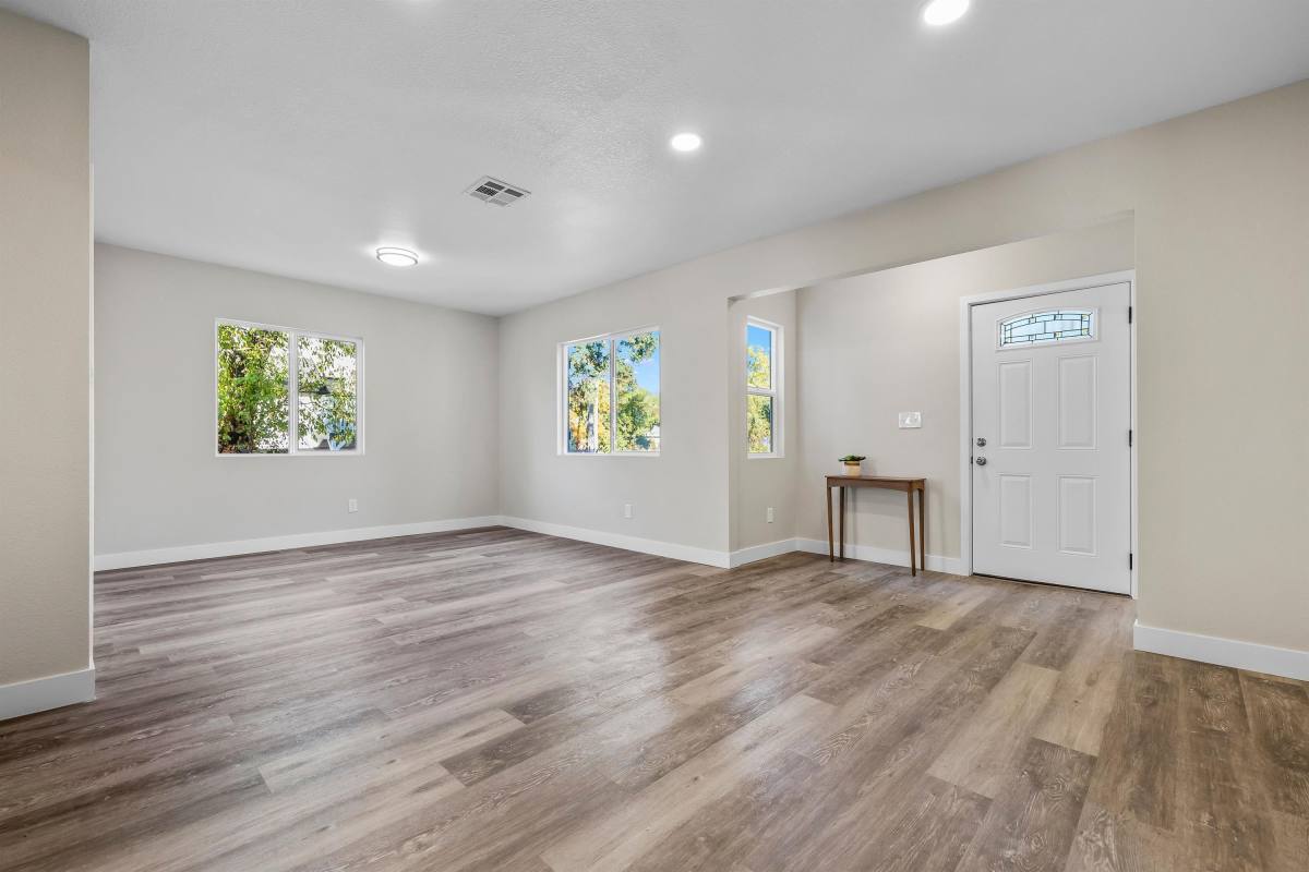 House for rent at 4204 51st St, Sacramento, CA 95820