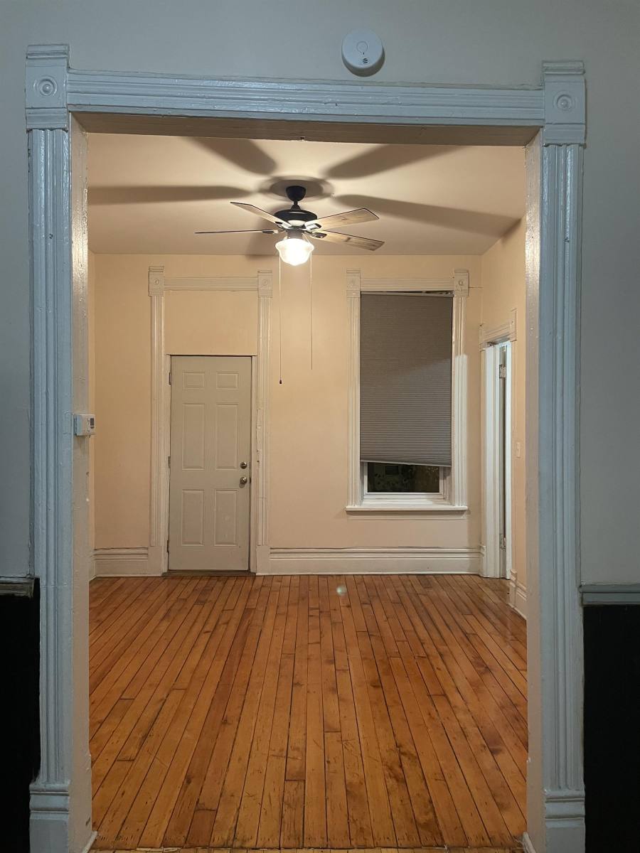 House for rent at 1920 W Cermak Rd #2R, Chicago, IL 60608