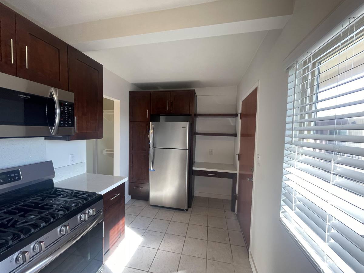 Apartment for rent at 3155 Kemper St #8, San Diego, CA 92110