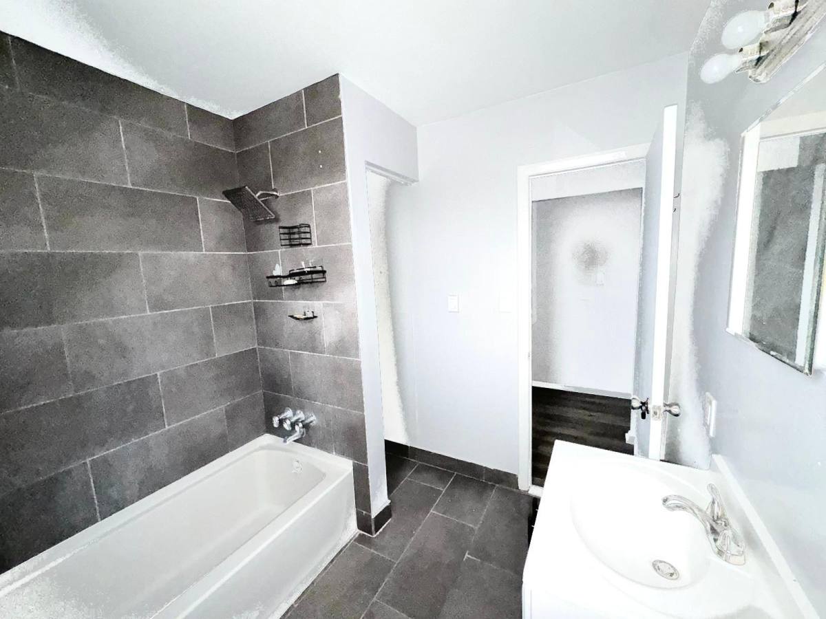 Apartment for rent at 2402 S 2nd St #2406B, Allentown, PA 18103
