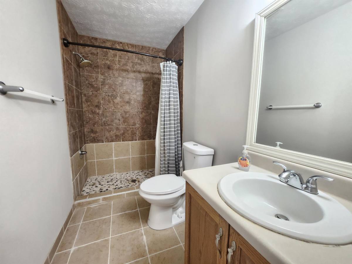 Apartment for rent at 355 10th St NW, Atlanta, GA 30318