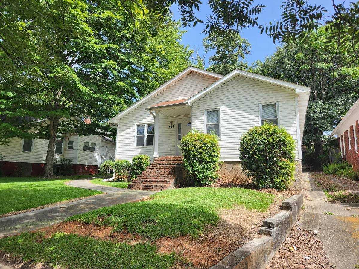 Apartment for rent at 355 10th St NW, Atlanta, GA 30318