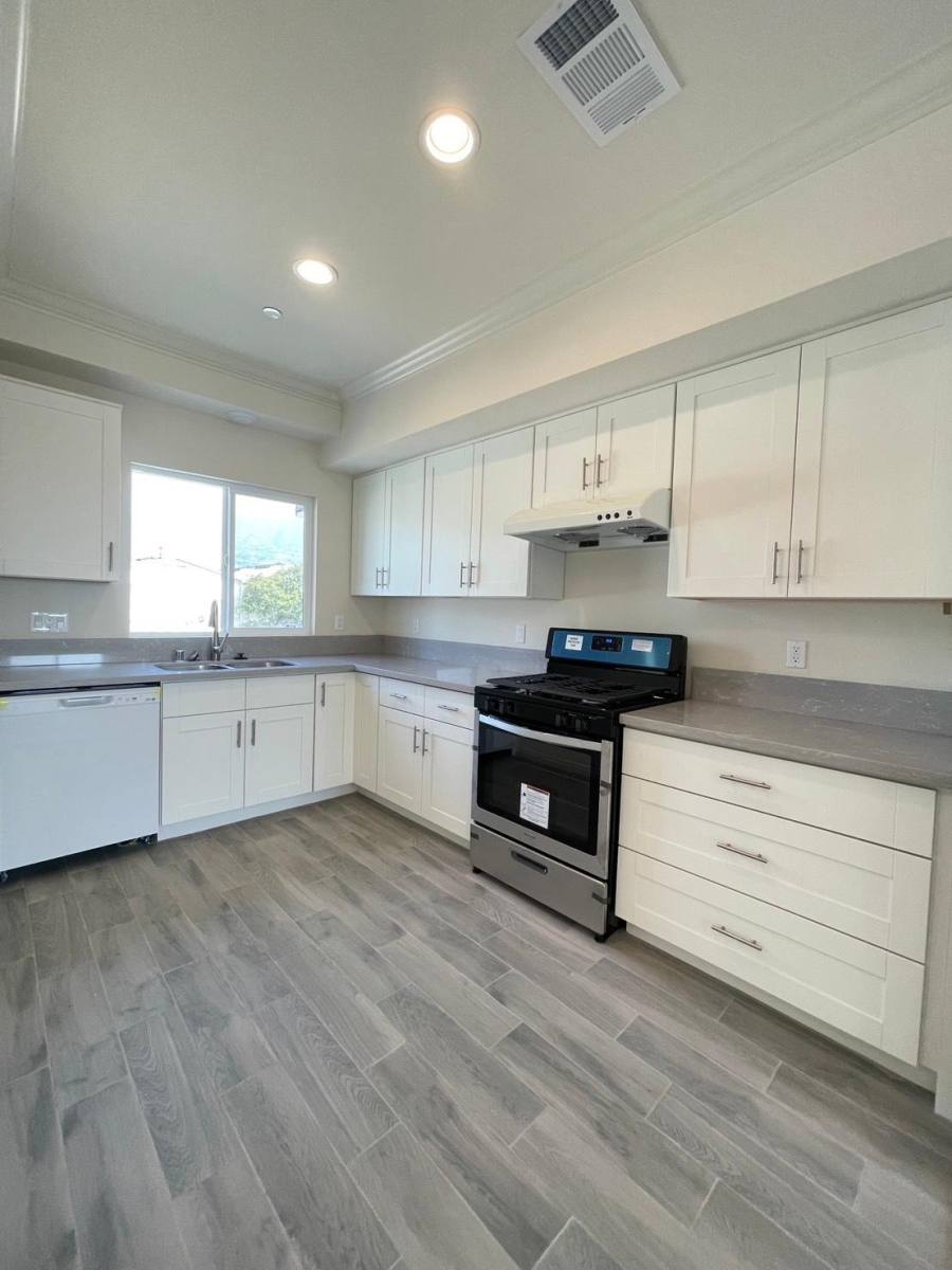 Townhouse for rent at 820 N Soldano Ave #D, Azusa, CA 91702