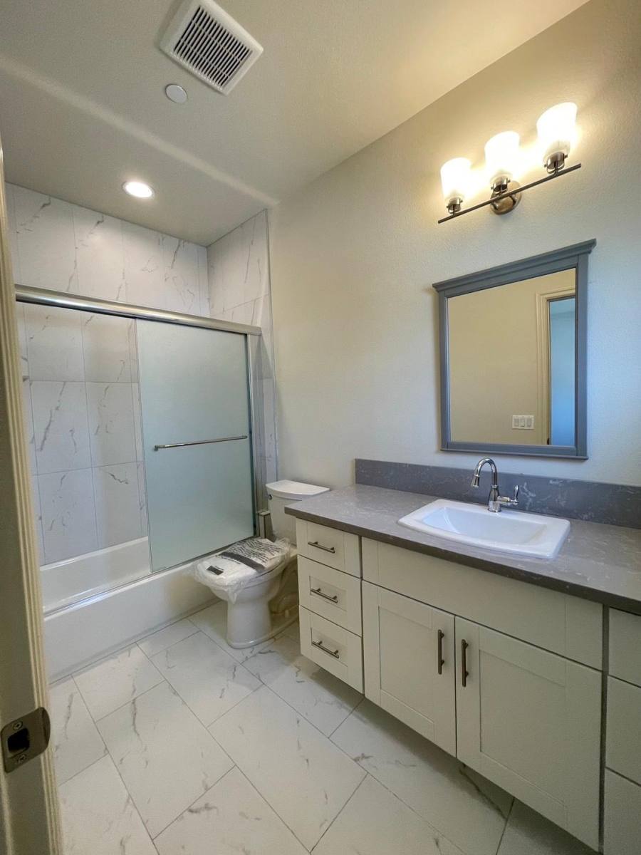 Townhouse for rent at 820 N Soldano Ave #D, Azusa, CA 91702